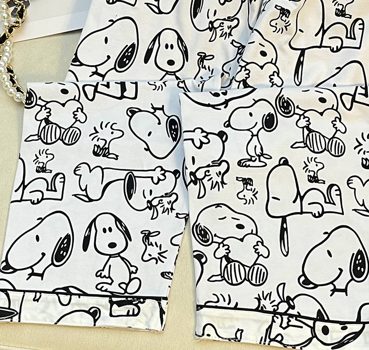 Sweet Cartoon Long-Sleeve Pyjama Set | Cosy Matching Sleepwear for Women