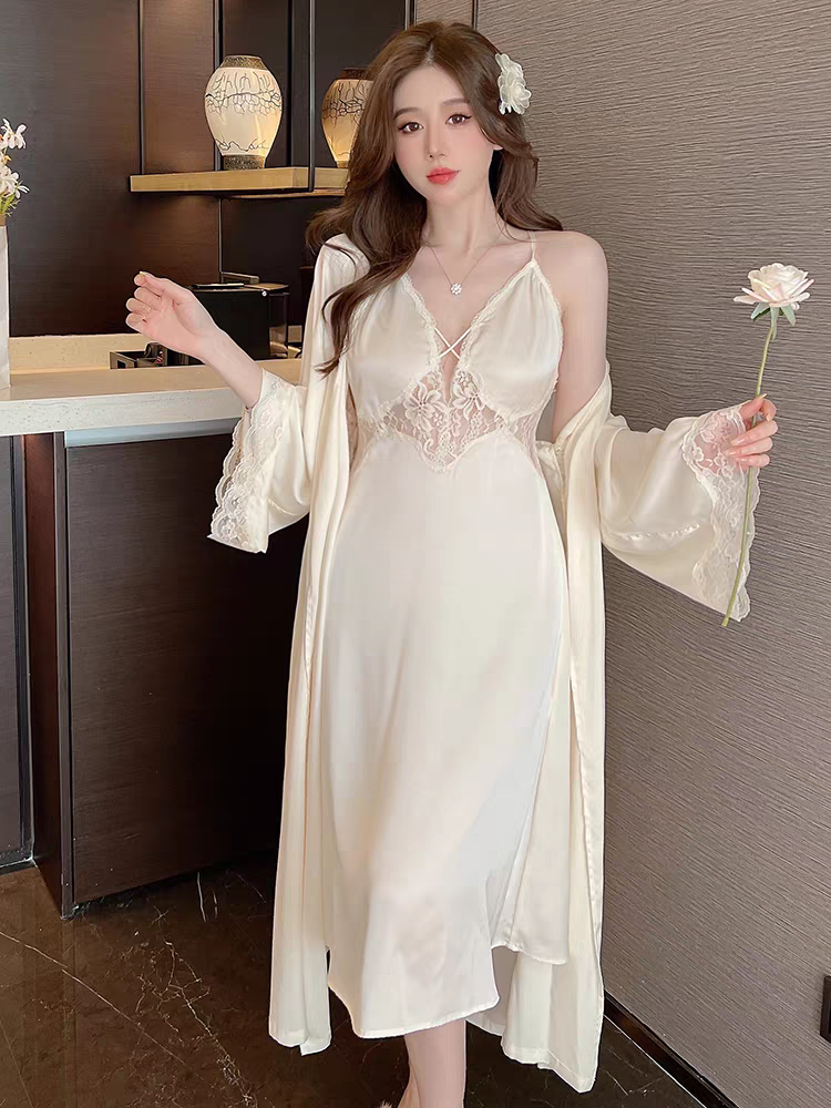 Women's sexy suspender nightgown in pajamas